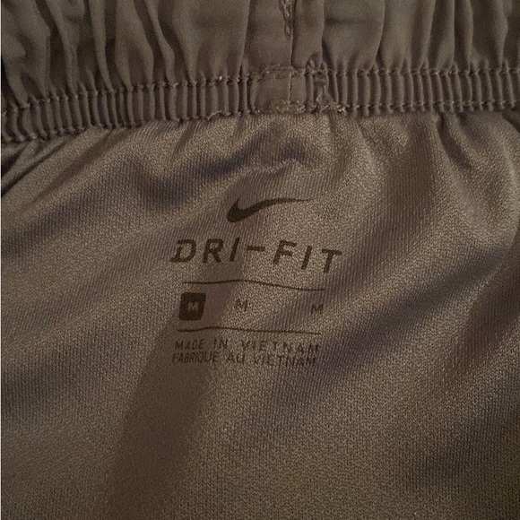 Nike Tempo Shorts - Picture 3 of 3